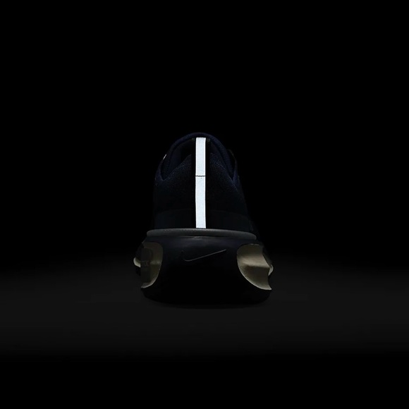 Nike sneakers - Picture 4 of 4